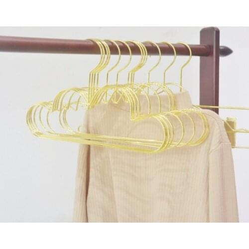 High Quality 5Pcs Hangers Non Slip Metal Toddlers Clothes Hanger Children Cloud Shape Clothes Organizer Rack Hanger Clothes