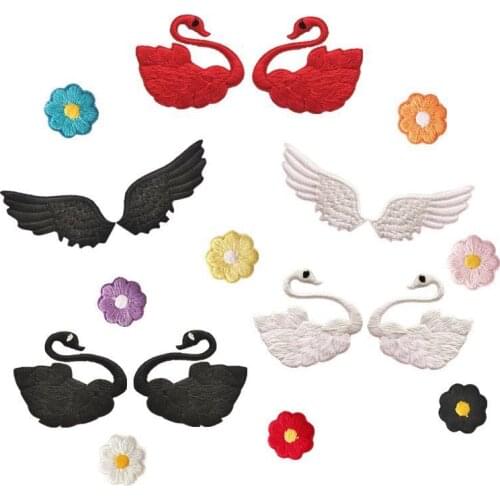 50pcs/Lot Swan Embroidery Patches Letters Clothing Decoration Accessories Diy Iron Heat Transfer Applique Angel Wings Clothes