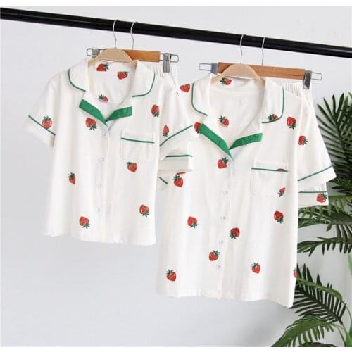 Baby Pyjamas Sets Mother Daughter Son Pajamas Family Look Matching Clothes Strawberry Pattern 100% Cotton Shirt+shorts Mom Bebe