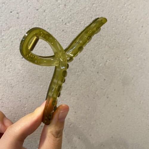 AOMU 2021 Korea New Green Color Transparent Acrylic Geometric Twisted Hair Claw for Women Girls Spring Summer Hair Clips