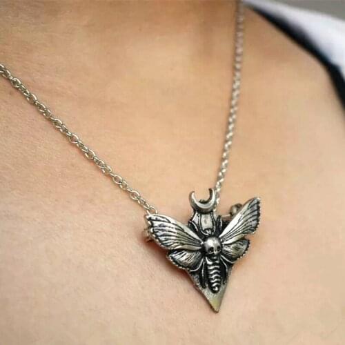 Vintage Gothic Moon Skull Moth Layered Necklace Women Simple Wiccan Death Moth Jewelry Butterfly Insect Pendant Punk Necklace