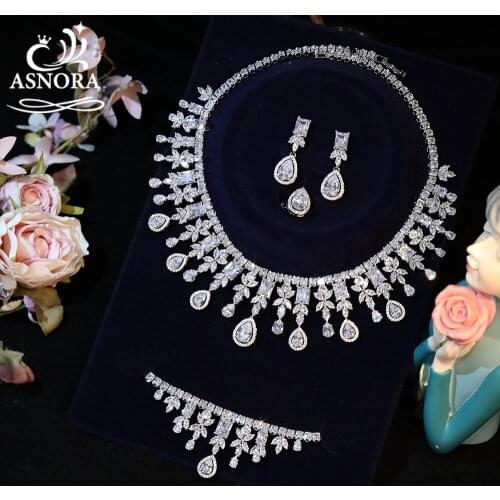 ASNORA Luxury 4 Pcs Bridal Jewelry Set Cubic Zirconia Necklace Earrings Ring Bracelet Bridal Wedding Dubai Jewelry X0050