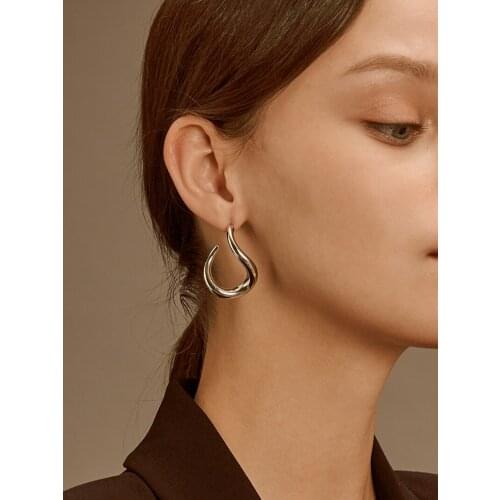 Women Jewelry Brass With 18K Gold Twist Statement Drop Earrings Punk Party Gown Runway Simple Boho Korean Japan INS Hiphop Top