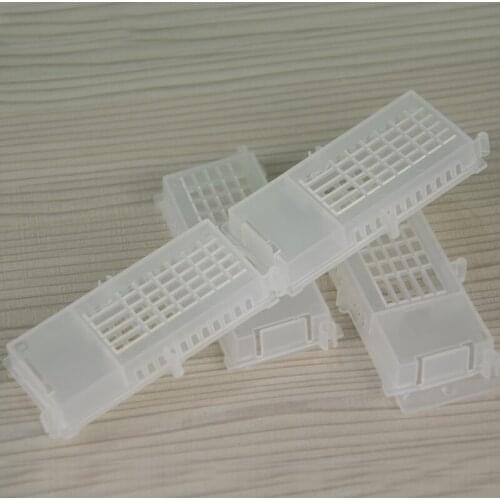 5 pcs Bee transport cages Insect Equipment Queen house Beehive Controller Compartment Beekeeping Tools