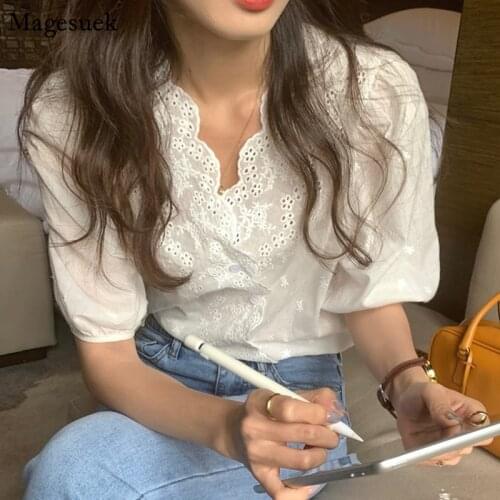 Summer Puff Short Sleeve Hollow Embroidery Blouse Women 2021 Korean V-neck White Cotton Woman Shirts Tops Casual Fashion 14545