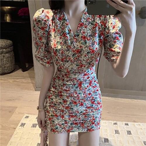 2020 Summer New V-neck Short Sleeve Slim Fold Buttock Wrapping Tight Short Small Floral Dress Womens Dress