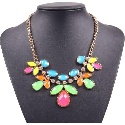 Fashion Colorful Resin New Latest Neon Necklaces Fashion Jewelry Leaf Design Necklace for Women Jewelry Wholesale