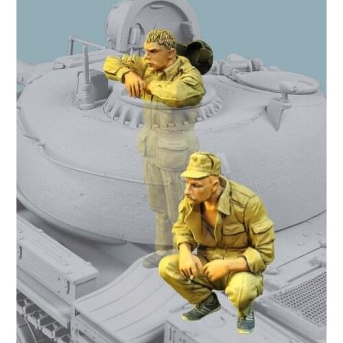 1/35 scale WW2 Soviet tank soldiers rest 2 people WWII Resin Model Kit figure Free Shipping