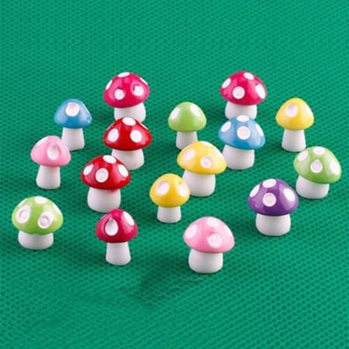 20pcs Garden Moss Resin Crafts Artificial Mini Hedgehog Red Dot Mushroom Miniature Ornament Hedgehog Decor Fairy Garden