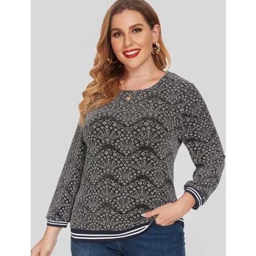 2020 Fall Women Long sleeve Loose Floral T-shirt fashion ladies mom clothes Plus Size Womens tops 4XL 5XL 6XL