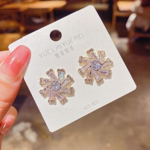 New Womens Earrings Korean Stud Earrings for Women Vintage Pearl Dangle Drop Gold Earring Set 2021 Trend Earings Female Jewelry