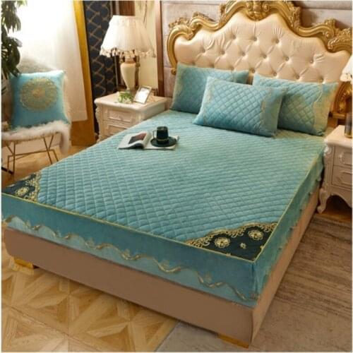 Crystal velvet skirted bed cover 3pcs bed sheet non-slip quilted velvet bed mattress cover protective cover bedspread