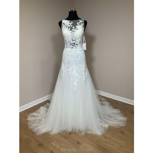 A Line Wedding Dress V Back Straps Tulle Soft Layered Lace Illusion Lace Bodice Vestido De Noiva Custom Bridal Gown Beading