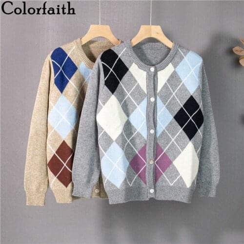 Colorfaith New 2021 Womens Autumn Winter Sweaters Plaid Checkered Elegant Cardigans Vintage Wild Knitwear Short Tops SWC1364JX