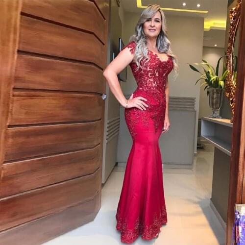 Sparkly Mermaid Lace Evening Dresses Beaded Crystals Short Sleeves Prom Dress Floor Length Satin Special Occasion Gowns