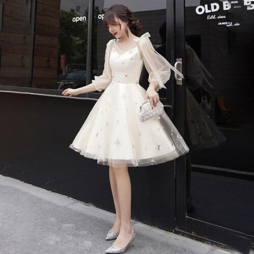 Bridesmaids Dresses Illusion Three Quarter V-Neck A-Line Lace Tulle Knee-Length Luxury Champagne Women Wedding Party Gown E670