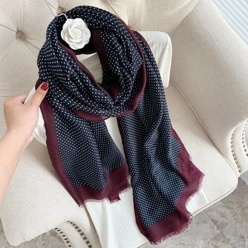2021 Brand Autumn and Winter Womens Beach Shawl Wool 15% Scarf Ladies Fashion Scarf Headscarf Pashmina Headscarf Silencer