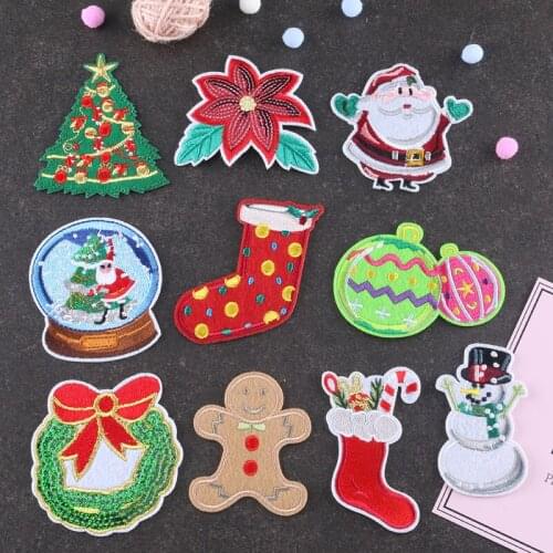 Merry Christmas Patches Deer Bear Snowman Embroidery Badge Sock Tree Santa Claus Cloth Sticker Bag Ironing on Candy Applique
