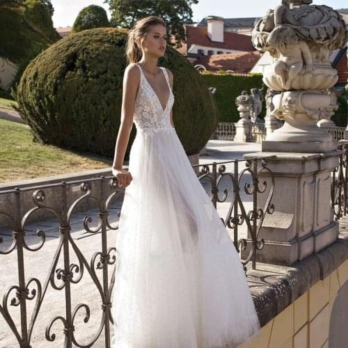 V-neck Sheer Pearls A-line Floor Length Wedding Dress Elegant Nude Tulle Bridal Dress vestidos de casamento