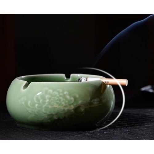 Creative Personality Fashion Windproof Large Ceramic Ashtray Bedroom Living Room Crystal Glass Ashtray European Trend