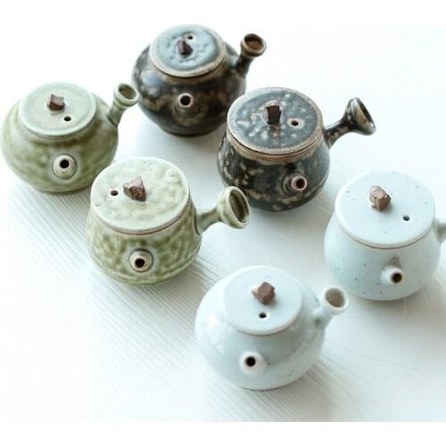 Small teapot at fingertips Creative stoneware Kung Fu teapot tea play tea pet tea accessories