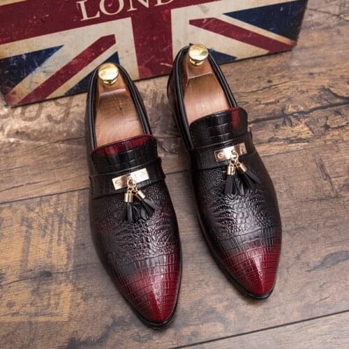 Yomior New Pointed Toe Split Leather Men Dress Shoes Vintage Slip-On Business Office Oxfords Tassel Banquet Formal Wedding Shoes