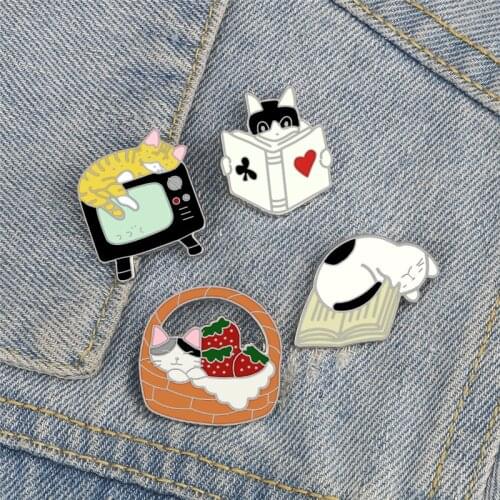 Cute Animal Brooches Reading Sleepy Cat Enamel Pins Cartoon Funny Creative Pin Custom Kitten Badge Jewelry Gift for Kids Friends