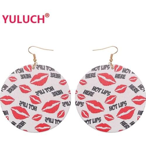YULUCH Lips Pattern Wooden Round Painted Pendant Earrings for Ethnic African Woman Jewelry Earrings Girl Gifts