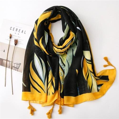 2020 Women Autumn Yellow Leafs Floral Tassel Viscose Scarf Luxury Brand Print Pashmina Shawl Foulard Muslim Hijab Caps 180*100Cm