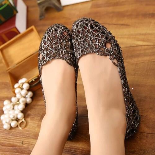 New 2021 Jelly Shoes For Women Sandals Ladies Hollow Out Crystal Flats Female Fashion Casual Soft Comfortable Beach Shoe PW137