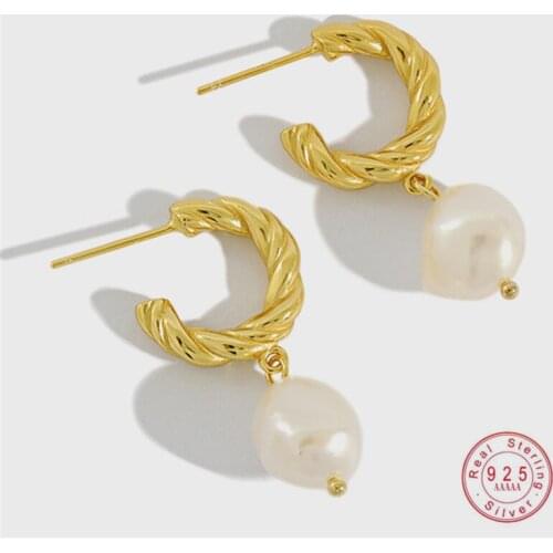 HI MAN Pearl Earrings