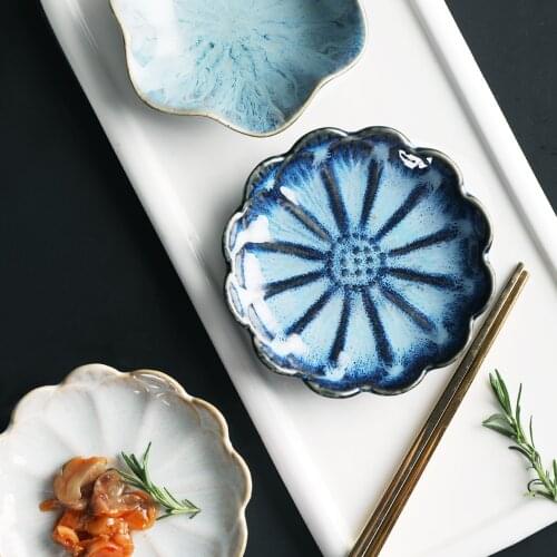 1PC Small Ceramic Plate Porcelain Kiln Glazed Flower Shape Sauce Dish Japan Style Pickle Dip Serving Dishes