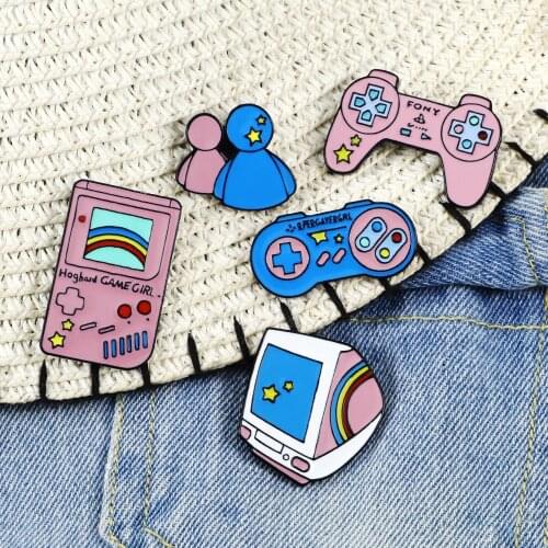 Game Console Enamel Pins Vintage Computer Gamepad Game Machine Lapel Brooch Pink Blue Game Badge Cartoon Jewelry Collection