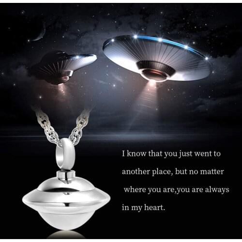Space Ship Shape Memorial Cremation Jewelry for Ashes Stainless Steel UFO Keepsake Pendant Ashes Urn Necklace for Men Women