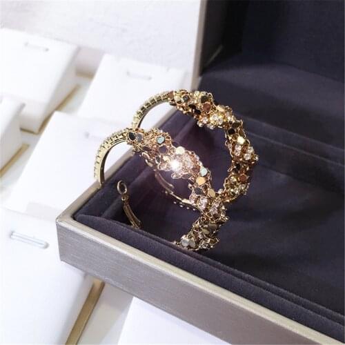 New hot design metal wound Earrings big C lady Earrings girls versatile shining jewelry high grade accessories