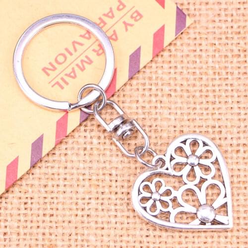 20pcs New Fashion Keychain 29*29 mm heart flower Pendants DIY Men Jewelry Car Key Chain Ring Holder Souvenir For Gift