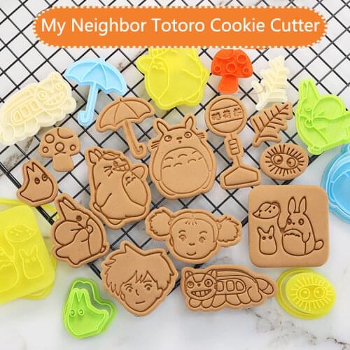 TAKARA TOMY Cookie Cutters