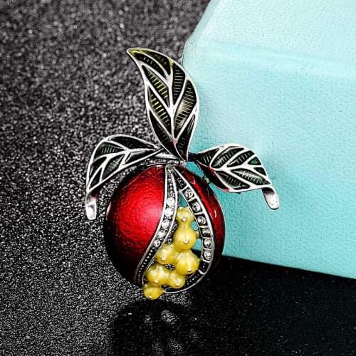 Zlxgirl jewelry Luxury Brand Enamel fruit brooches Alloy Plants Banquet Party Brooch hats jewelry Carton hijab accessories