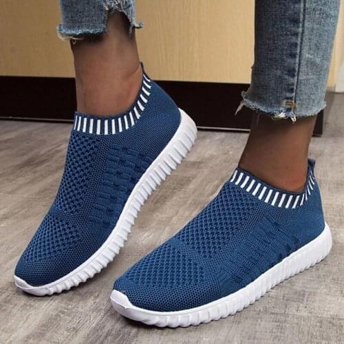 Woman Sneakers Casual Vulcanized Shoes Womens Breathable Flat Female Walking Mesh Anti-slip Sneakers Zapatillas Mujer 2021