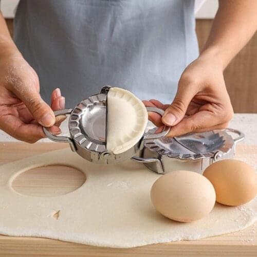 1pcs Simple Portable Dumpling Dough Mold Press Maker Dumpling Pie Ravioli Making Creative DIY Dumplings Mould cocina accesorio