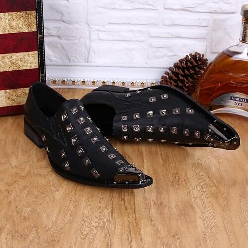 Men Shoes Fashion Revit Men Loafers Spikes Casual Dress Shoes Slip On Men Flats Smoking Driving Shoe