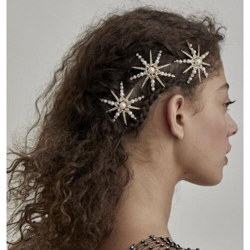 Luxury Women Snowflake Wedding Hair Accessories Hairpins Crystal Pearl Hair Combs For Brides Women Headpiece Bridal Hair Jewelr