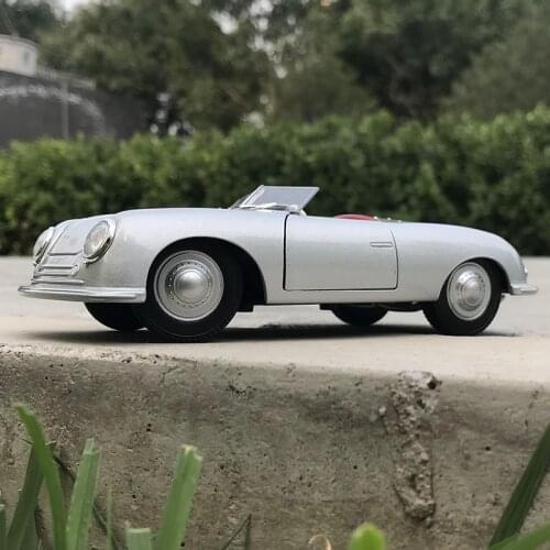WELLY 1:24 Porsche 356 sports car simulation alloy car model crafts decoration collection toy tools gift