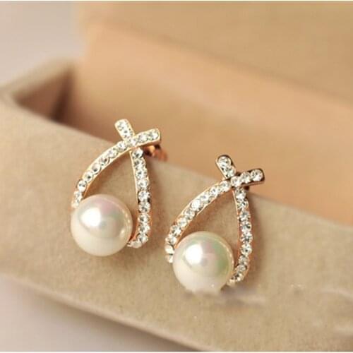 FDLK Fashion Jewelry Simulated Pearl Stud Earrings Cute Bowknot Stud Earrings For Women Shiny Crystal Wedding Jewelry Elegant