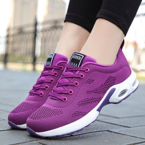 Cheap 2021 New Womens Casual Soft Shoes Comfortable Woman Light Breathable Sneakers Hot Female Outdoor Sports Walk Run Shoes