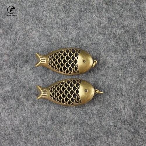Copper Goldfish Figurines Retro Brass Lucky Animal Statue Ornament Feng Shui Home Decor Desk Decoration Tea Pet Keychain Pendant