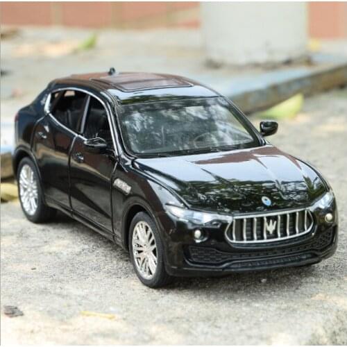 1: 32 simulation alloy car model cross country SUV car childrens six car toy car with sound and light birthday gift for childre