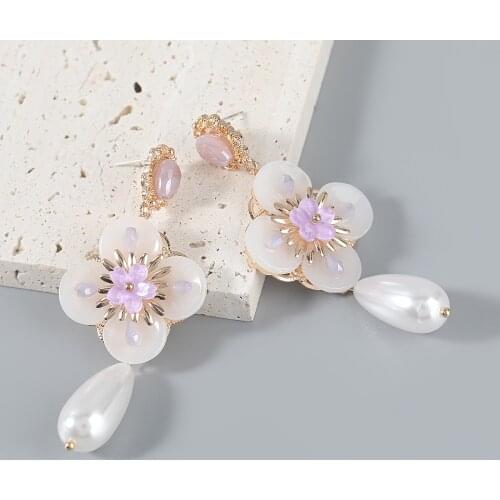 Fashion Metal Imitation Pearl Resin Flower Earrings Womens Popular Retro Dangle Earrings Party Accessories