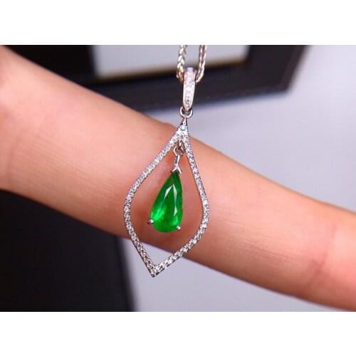 E709 Fine Jewelry 18K Solid Gold Zambia Green Emerald Pendant Emearld 0.75ct Gold Diamond Pendant Gemstone Necklaces for Women