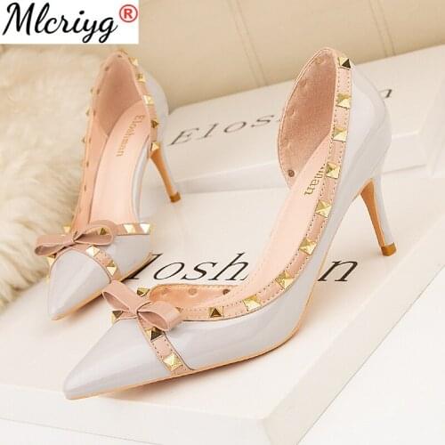 New Nightclub Womens Shoes 2021 Thin High Heel Shallow Mouth Pointed Side Hollow Riveting Nail Womens Shoes Heels Women Pink